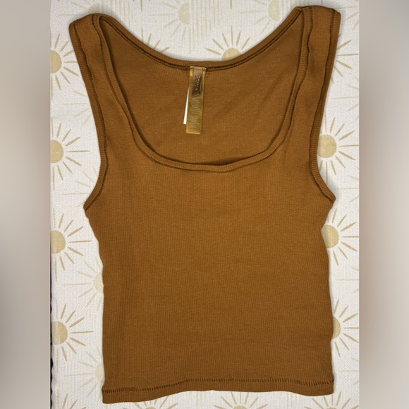 SKIMS Cotton Rib Tank in Chai - Picture 4 of 7